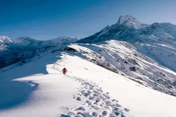 trekking to mardi himal in winter